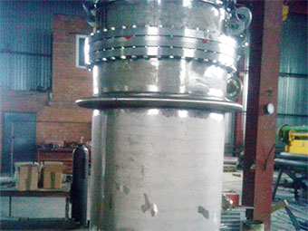 Произведенный теплообменник W4 дистилляторной колонны K3 для ЗАО АЛКОА